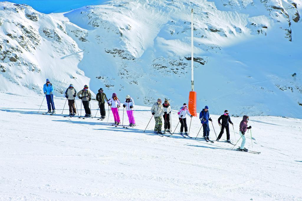 Hotel Club Mmv Les Bergers **** Alpe d'Huez Exterior foto